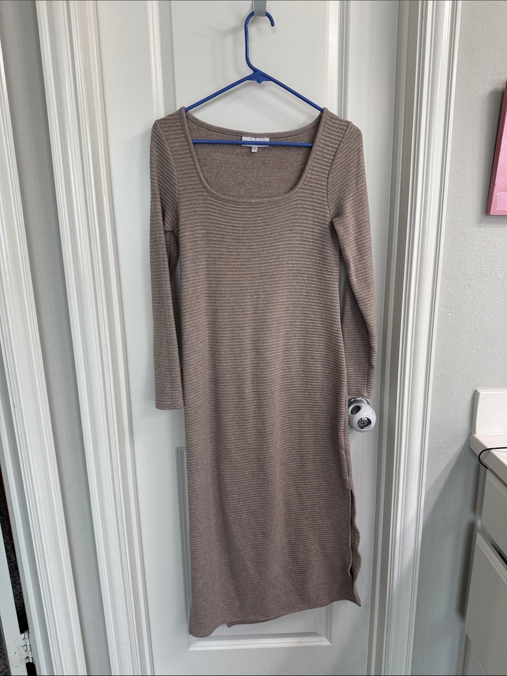 Ribbed Scoop Neck Long Sleeve Midi Dress in Taupe